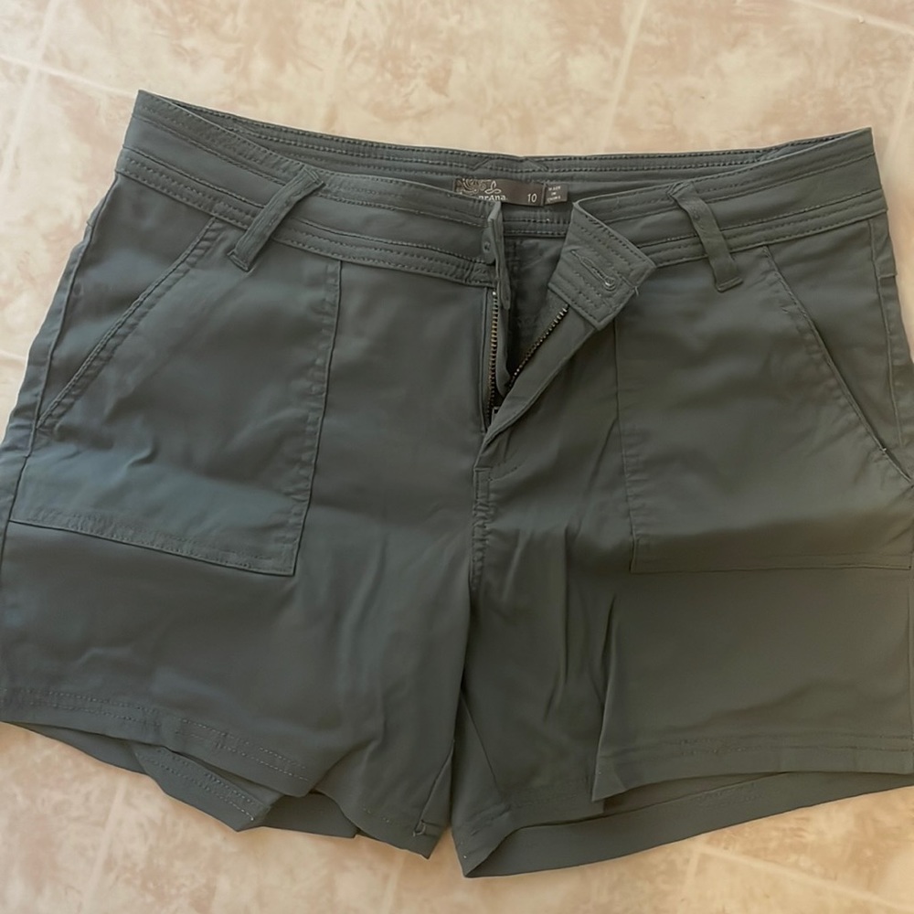 Women’s shorts